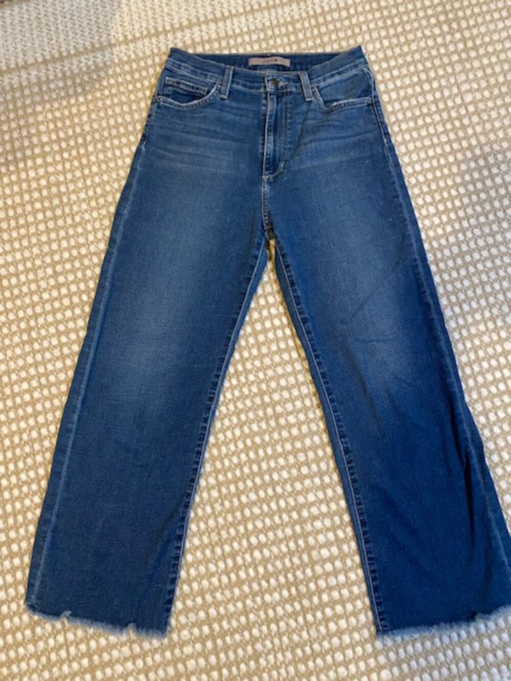 Joe's Jeans High-Rise Freta Jeans with Frayed Hem | Size 26